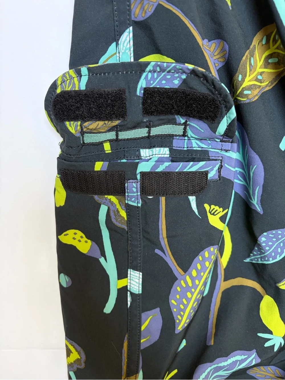 Vissla Men’s 31 Floral Tropical Board Shorts Poly Stretch Quick Dry